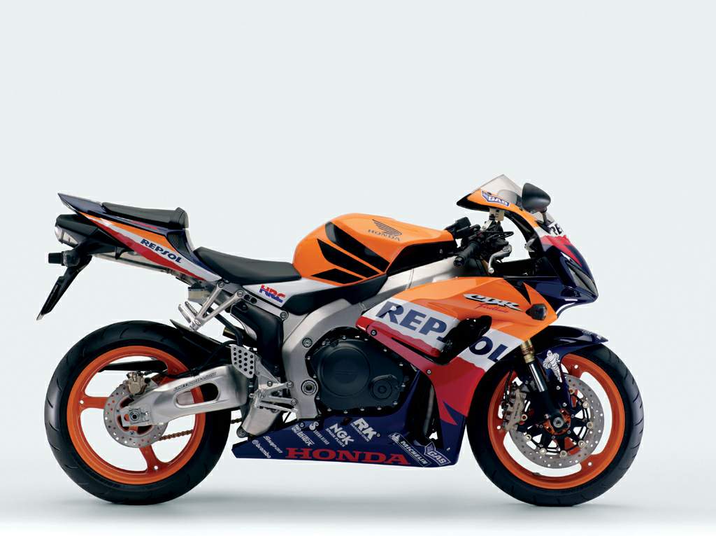 honda cbr1000rr fireblade история honda cbr1000rr fireblade история